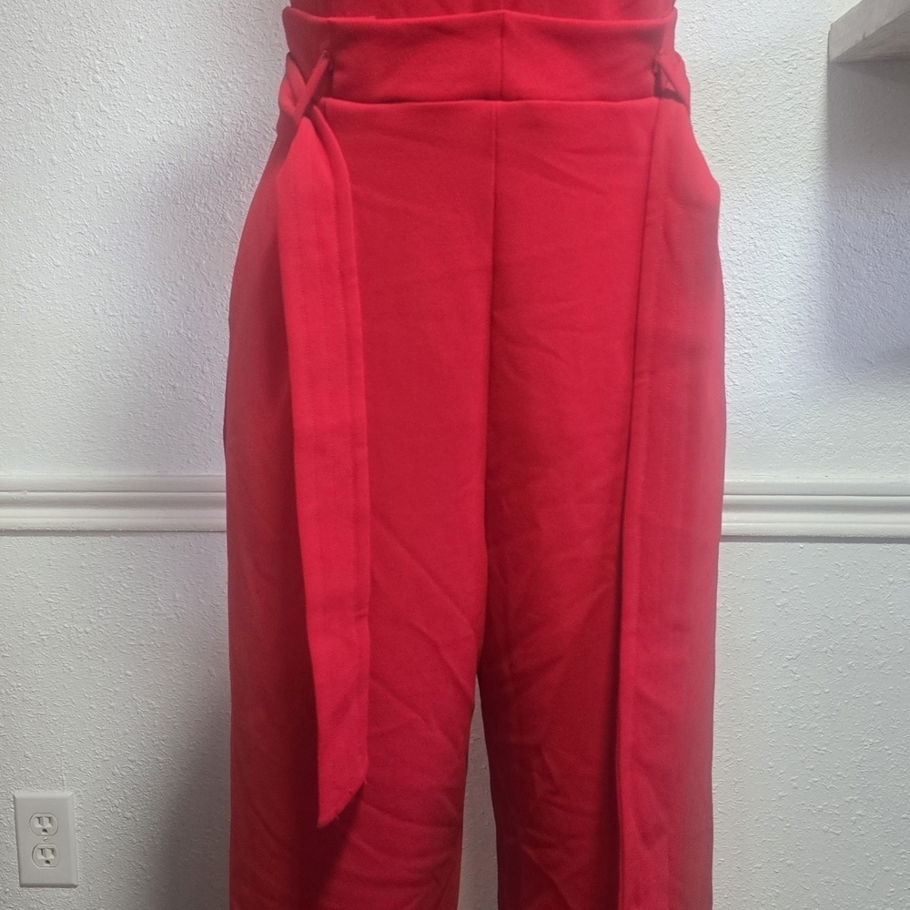 Chic Red V-Neck Jumpsuit - Picture 4 of 11